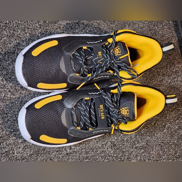 Adidas D.O.N. Issue 3 - Picture 3 of 5